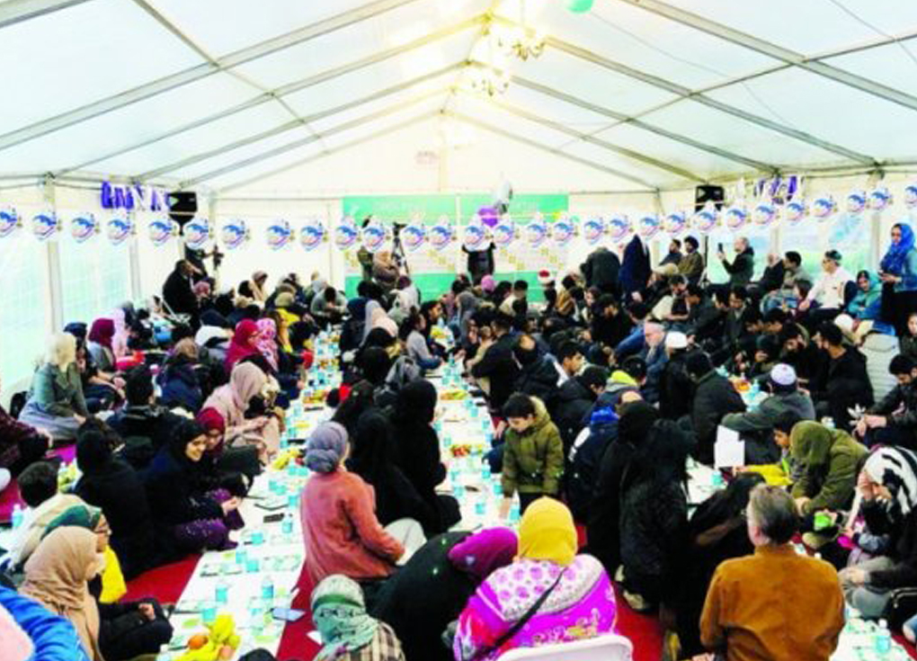 إفطار إسلامي في ليستر يجمع كافة الأديان