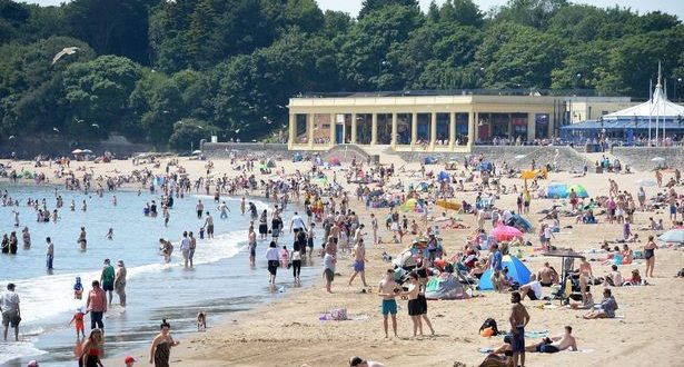 موجة حر شديدة تجتاح أوروبا والبريطانيون يهربون للشواطىء