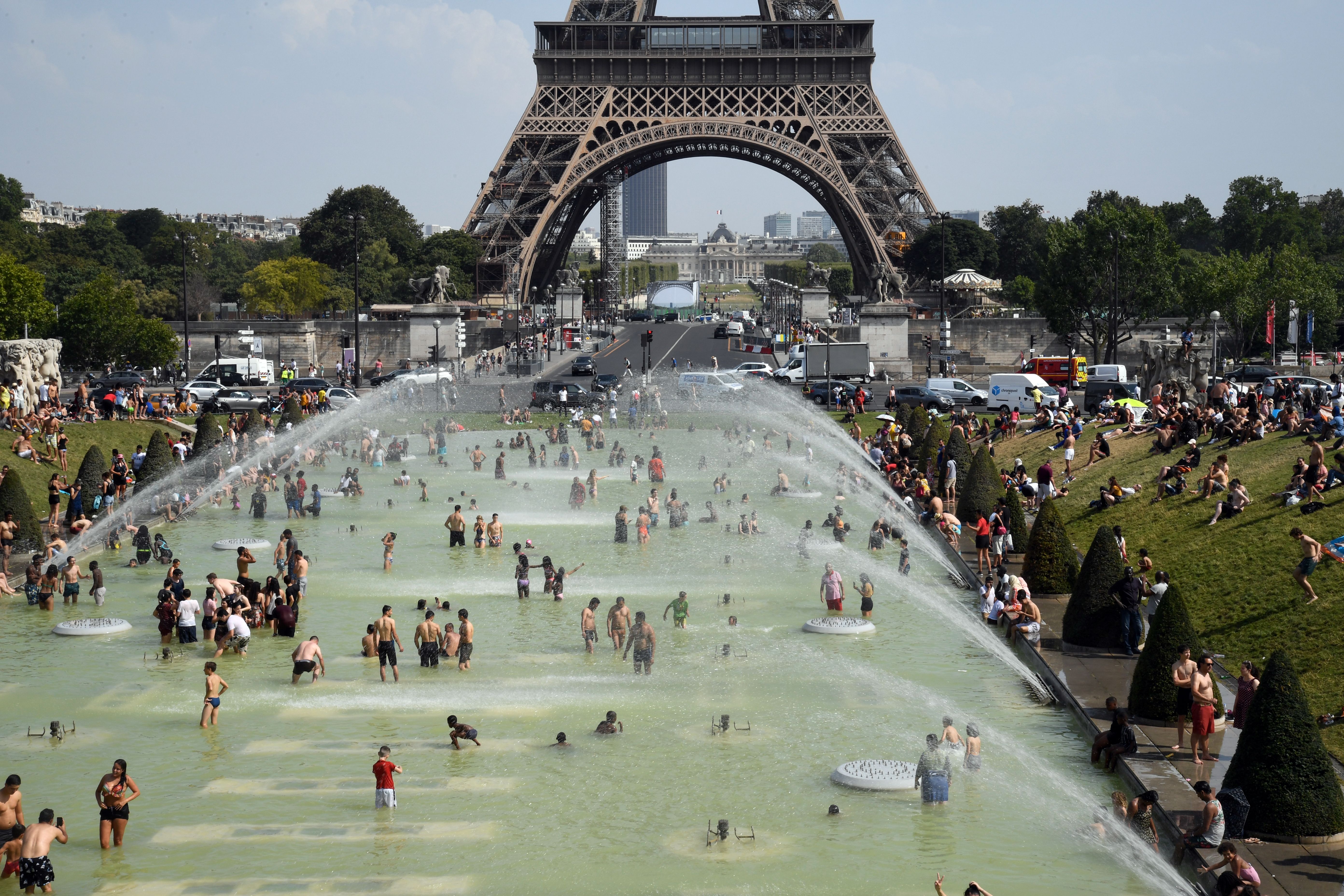 فرنسا: 1500 قتيل إثر موجة الحر هذا الصيف!!