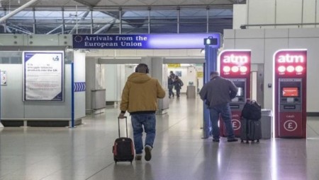 قواعد كورونا  الأشد للمسافرين الى المملكة المتحدة  منذ بداية الجائحة