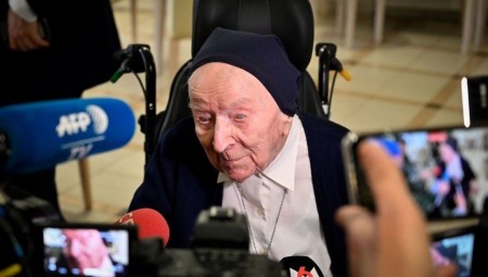 عجوز تجاوزت 117 عاماً تنجو من فيروس كورونا