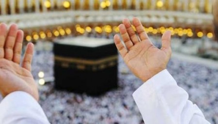 عاجل.. السعودية تعلق الدخول إلى أراضيها لأغراض العمرة وزيارة المسجد النبوي بسبب كورونا