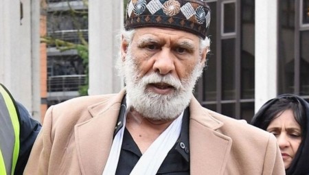 اعتراف رجل بطعن إمام مسجد في لندن في فبراير