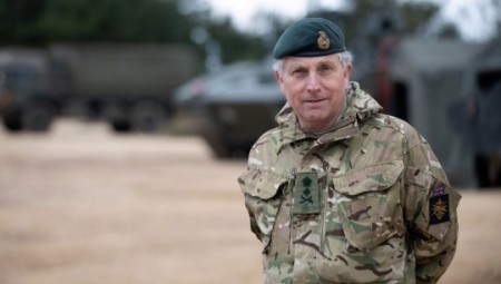 جنرالات ورؤساء الجيش البريطاني يخضعون لحجر صحي تحت رقابة هيئة الصحة
