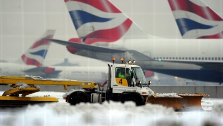 مطار هيثرو يعلن عن وظيفة إزالة الثلوج براتب 435 إسترليني لليوم الواحد