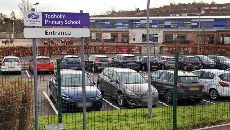بريطانيا.. إغلاق مدرسة ابتدائية بعد شكوك حول تفشي متغير أميكرون فيها