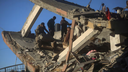 الغارديان: اتهامات بازدواجية المعايير تطال بريطانيا لتجاهلها الإبادة الجماعية الحاصلة في غزة
