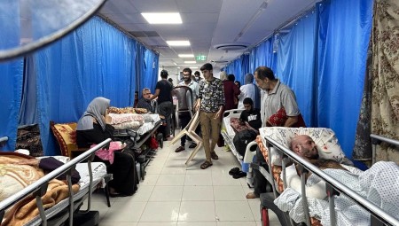 جرَّاح بريطاني: لن تبقى هناك غزة إذا لم تتوقف إسرائيل والنظام الصحي في القطاع يتم تدميره بشكل ممنهج