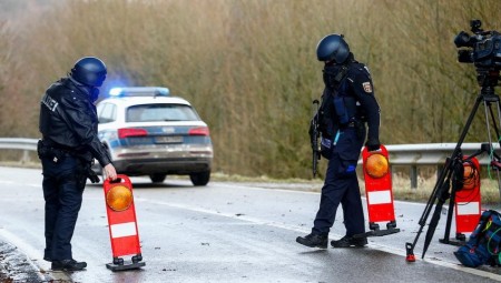 ألمانيا .. توقيف رجلين يشتبه قتلهما شرطيين بالرصاص