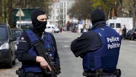 السلطات البلجيكية تلقي القبض على مغربي للاشتباه بتخطيطه لشن هجوم إرهابي وشيك