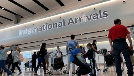 إلغاء المزيد من الرحلات الجوية في مطارات المملكة المتحدة بسبب أزمة الموظفين