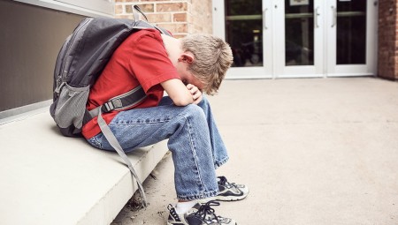 NHS تفشل في علاج 250 ألف طفل يعانون من مشاكل نفسية