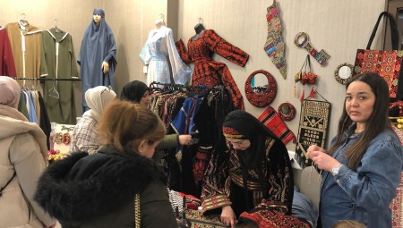 لندن .. المعرض المغربي العربي يلم شمل عرب بريطانيا في جو مرح