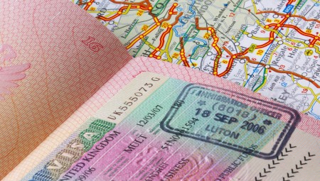 بريطانيا تعلن عن فيزا جديدة للطلاب المتفوقين … تعرف عليها