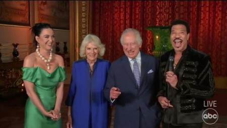 فيديو: ملك بريطانيا تشارلز والملكة كاميلا في ظهور مفاجئ في برنامج أمريكان أيدول