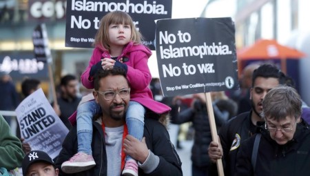 7 من بين كل 10 مسلمين بريطانيين يتعرضون لممارسات الإسلاموفوبيا في العمل