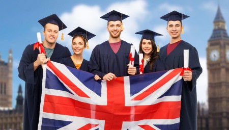 قائمة بأهم المنح الدراسية في المملكة المتحدة وباب التقديم مفتوح
