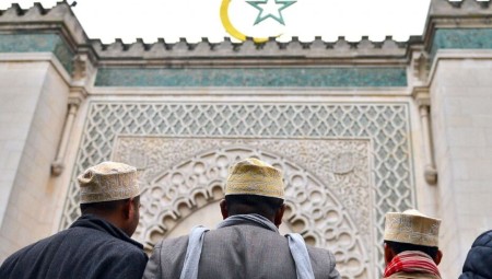 فرنسا .. طلب محاكمة مجموعة معادية للمسلمين
