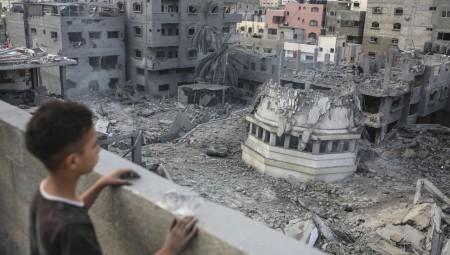 وزير الخارجية البريطاني يحض إسرائيل على الحد من الخسائر بين المدنيين في قطاع غزة