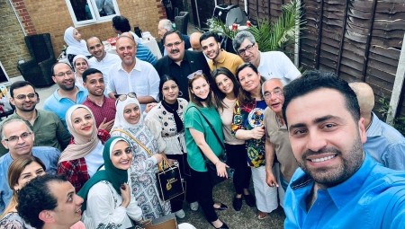 السفير الفلسطيني لدى لندن يستضيف أبناء الجالية من الطلاب للاحتفال بعيد الأضحى