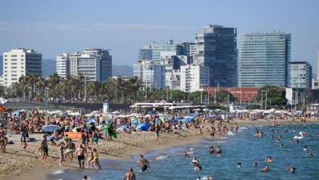 بريكسيت... السياح البريطانيون قد يواجهون ضرورة إثبات كشف حساباتهم للدخول إلى إسبانيا 
