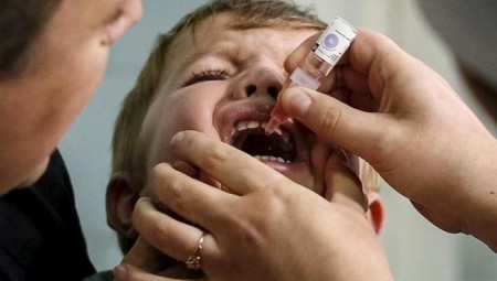 بريطانيا تكثف برامج التلقيح ضد شلل الأطفال في لندن في محاولة لوقف تفشي المرض