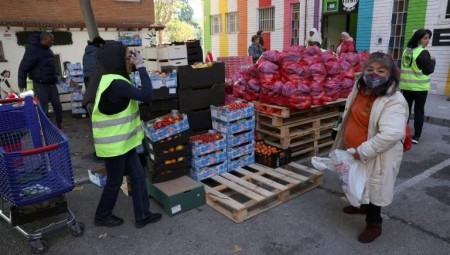 صفوف الجوع تزداد في إسبانيا في ظل الغلاء