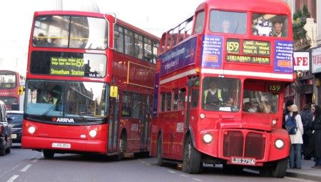 أسعار حافلات لندن تبقى على حالها 3 أشهر إضافية