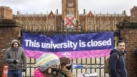 الجامعات البريطانية تحذر من موجة إضرابات جديدة في حال فشل المفاوضات