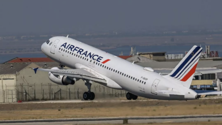 هبوط اضطراري لطائرة الخطوط الجوية الفرنسية في مطار هيثرو بعد رصد دخان في قمرة القيادة