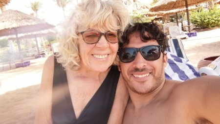 الجدة البريطانية زوجة المصري الذي يصغرها بـ 47 عاماً: أمارس أفضل جنس في حياتي معه