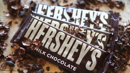 دعوى ضد شركة هيرشي للشوكولاتة بزعم احتوائها على مستويات ضارة من المعادن