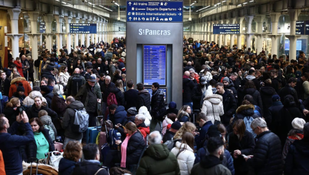 بريطانيا: يوروستار تستأنف خدمات القطارات بعد تعطلها بسبب الفيضانات.. وتأخيرات متوقعة