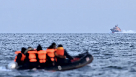 البرلمان الأوروبي يتبنى فكرة إرسال اللاجئين إلى دول خارجه تعتبر آمنة 