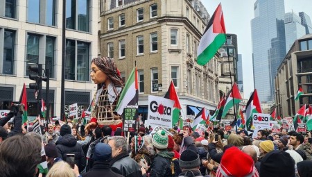 حملة التضامن مع الشعب الفلسطيني في بريطانيا تدعو إلى المشاركة بقوة في مظاهرة السبت