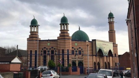 مساجد لندن تعلن الأربعاء أول أيام عيد الفطر 