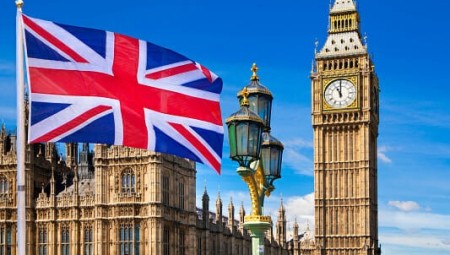 بريطانيا تعزم مراجعة استثماراتها في الخارج لضمان الامن القومي