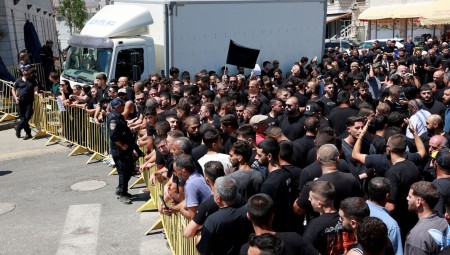 بريطانيا تطلب من رعايها مغادرة لبنان فورا