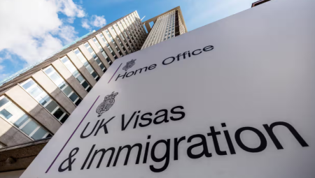 وزارة الداخلية البريطانية تحقق في شبكة تزوير وظائف لتأشيرات العمالة الماهرة
