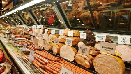 سحب فوري لدجاج ملوث من متاجر SPAR بسبب الليستيريا القاتلة
