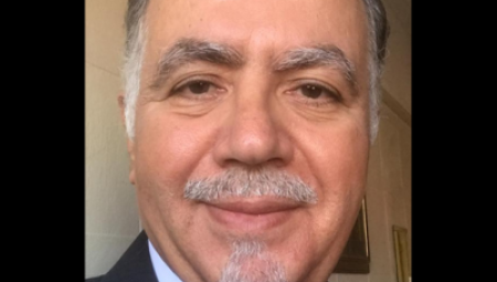 ورقة بيضاء ومستقبل رمادي