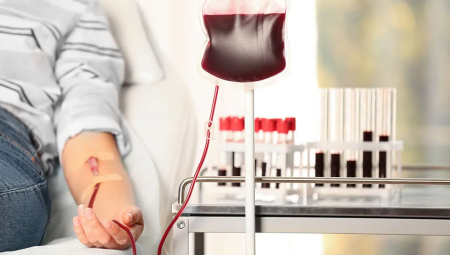 (NHS) تطلق نداءً عاجلًا لتجنيد 200 ألف متبرع دم إضافي في إنجلترا