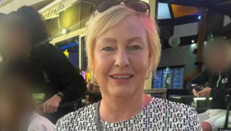 خدش لم تُعره اهتمامًا... جرو ينهي حياة بريطانية بعد إصابتها بداء الكلب