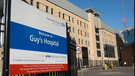 إخلاء مستشفى جايز بوسط لندن بعد تسرّب غاز الكلور وإصابة تسعة أشخاص