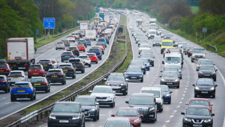 هيئة السكك الحديدية تحذر: ازدحام مروري وتأخيرات في القطارات خلال عطلة البنوك