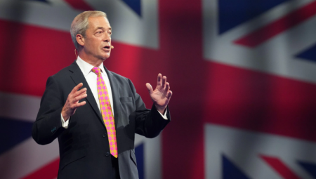 جدل واسع في بريطانيا بعد إعلان فاراج خطة لترحيل طالبي اللجوء إلى دول استبدادية