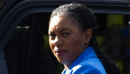 بادينوك: المظاهرات المؤيدة لفلسطين تحولت إلى 'مهرجانات كراهية'