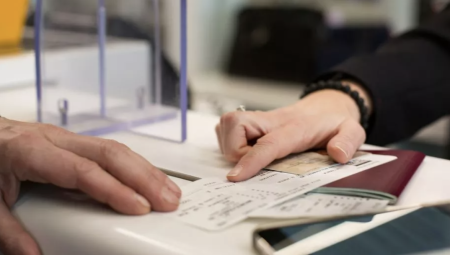 الخارجية البريطانية توضح كيفية السفر إلى الخارج دون جواز سفر بريطاني!