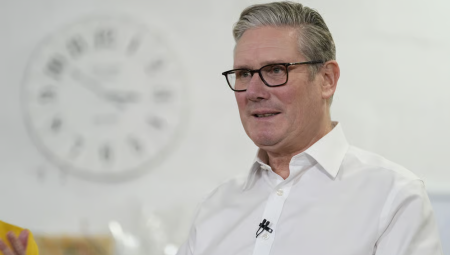 ستارمر يعلن خطة حكومية لخفض فقر الأطفال بمقدار 550 ألف طفل بحلول 2030