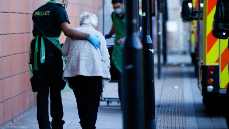 ستارمر ينتقد إضراب الأطباء المقيمين وسط “موجة إنفلونزا عارمة” تضرب الـNHS